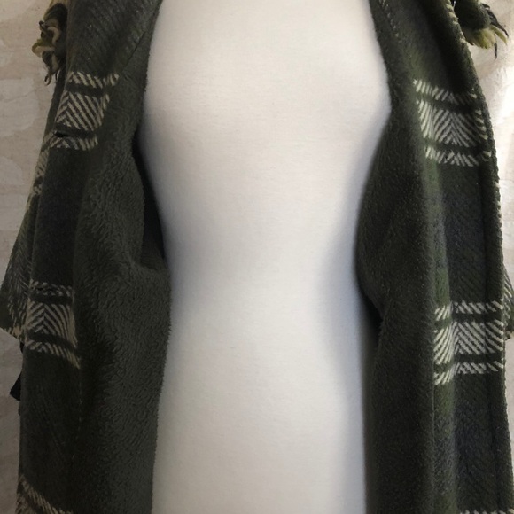 Vintage Glenbrooke Green Plaid Coat 1960’s? - Picture 8 of 9